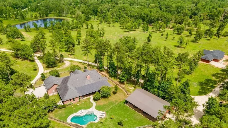 457 Boys Camp Rd New Waverly, Tx